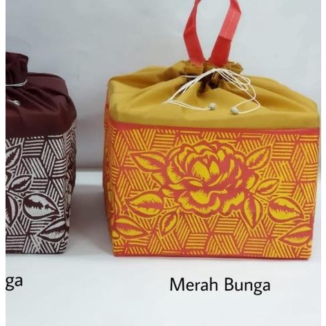 

Tas Serut Batik Spunbond / Tas Hajatan / Tas Kotak 22cm - Batik Nusantara