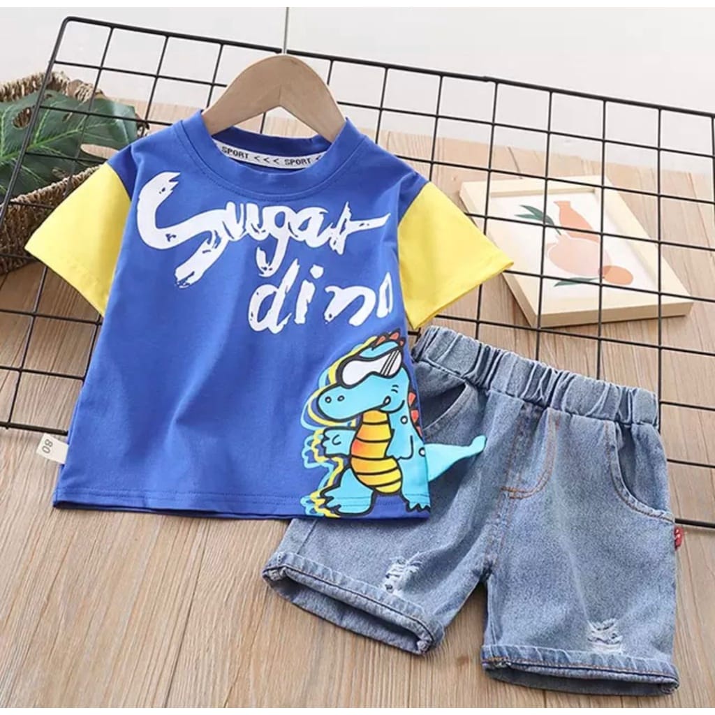 PROMO - SETELAN KAOS ANAK MOTIF SUGAR DINO DENIM - PAKAIAN ANAK LAKILAKI DAN ANAK PEREMPUAN USIA 6-10BLN 1-5THN - BAHAN KAOS ANAK COMBED CELANA DENIM PENDEK - FASHION SETELAN ANAK TERPOPULER MOTIF HEWAN DAN TULISAN DIBAGIAN DEPAN BAJU NYA