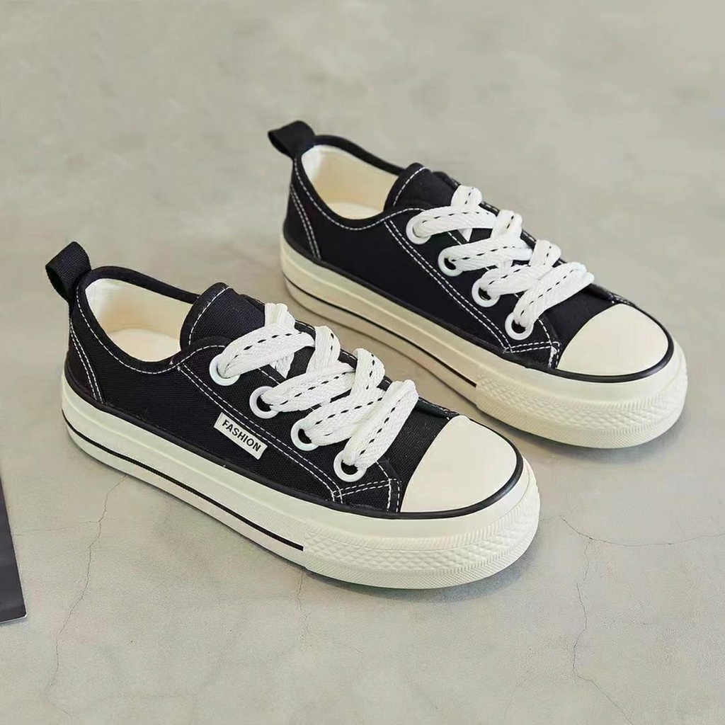 Sepatu Sneakers Wanita Kanvas Fashion Terbaru Sneaker Olahraga Import Premium Anti Slip Canvas Sekolah