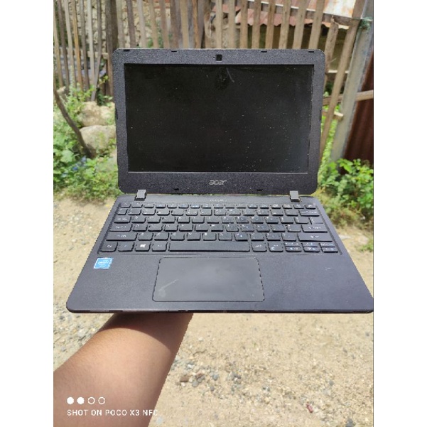 Acer Travelmate B117