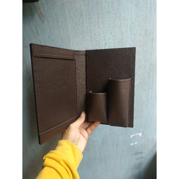 

COVER REMOTE KULIT SINTETIK
