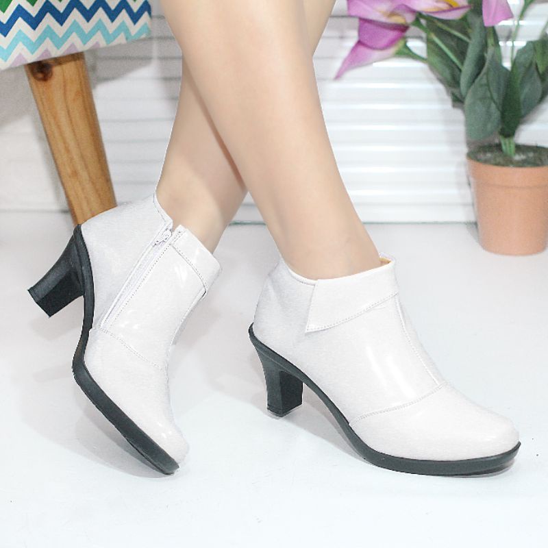 Sepatu boots wanita Bmr 04L