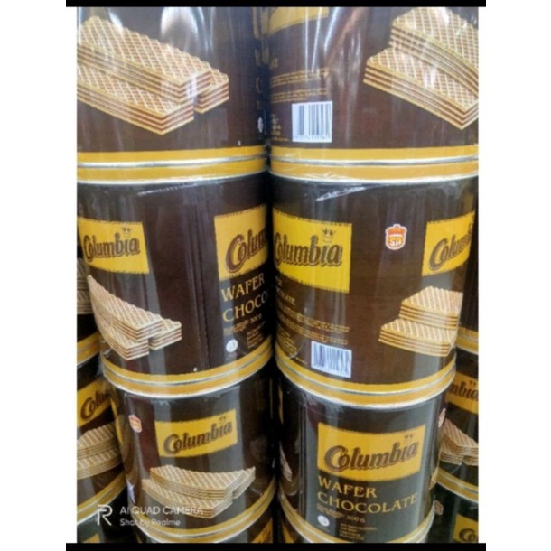 

BISKUIT COLUMBIA WAFER COKLAT 1 KALENG 300GR wafers ready
