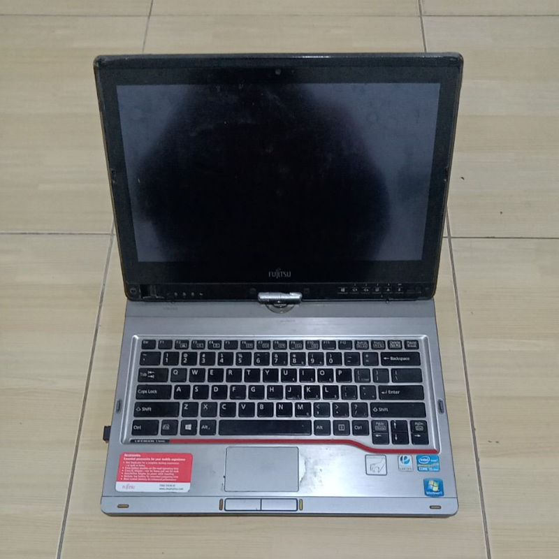 Fujitsu T902 Core i5