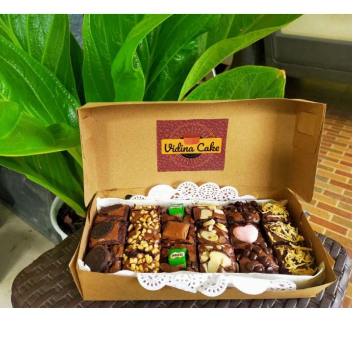 

EXCLUSIVE!Fudgy Brownies Isi 18 Premium|RA5