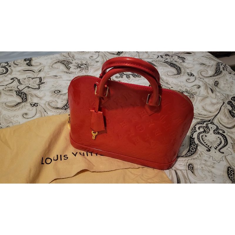 preloved LV red vernis alma bag