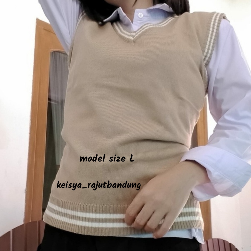 ROMPI VEST RAJUT PRIA WANITA STYLE KOREA BAJU ATASAN SERAGAM MOTIP LIST PUTIH