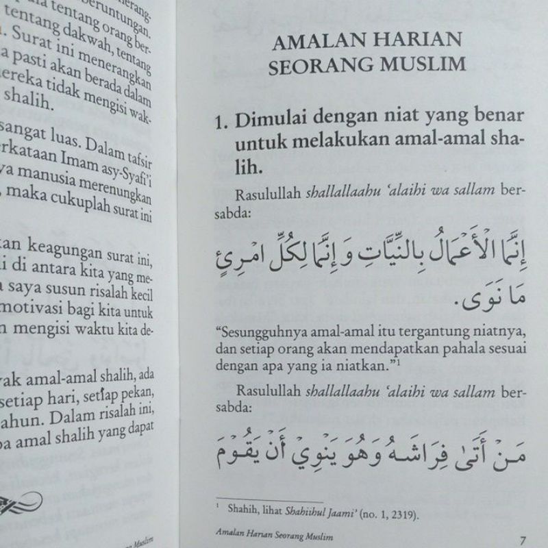 Amalan Harian Seorang Muslim Berdasarkan Alqur'an dan as-Sunnah