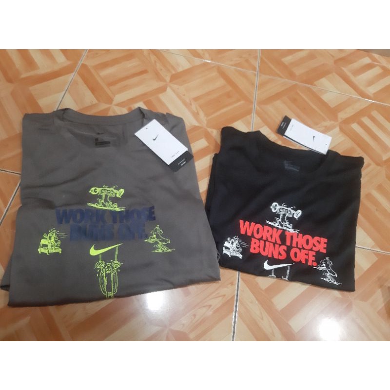 Kaos Nike AS M NK DF TEE LGD HUMOR