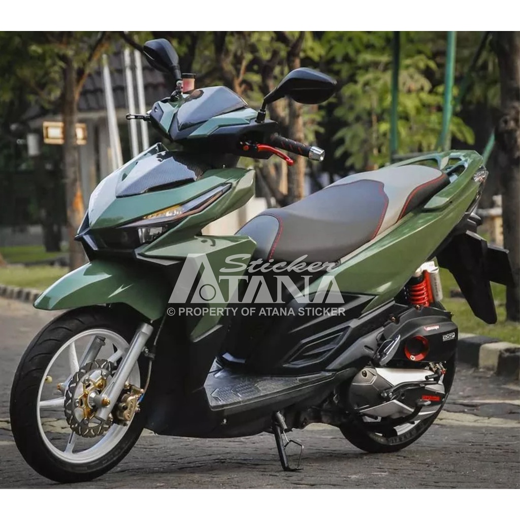 Skotlet Hijau Glossy Scotlet Green Tua Muda Stiker Ijo Daun Pupus Army Lumut Metalik Sticker Gloss Kilap Decal Vinyl Meteran Roll Sepeda Motor Matic Mobil Scotlite Body Scotlight Nyala Dekorasi Kaca Background Aquarium Lantai Tiang Aksesoris Ninja Beat