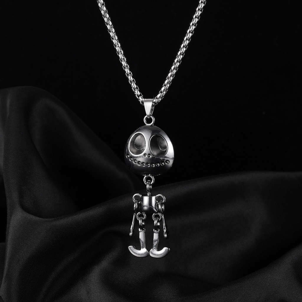 Kalung Liontin Tengkorak alien movable Bahan titanium steel zinc alloy Gaya retro Eropa Amerika