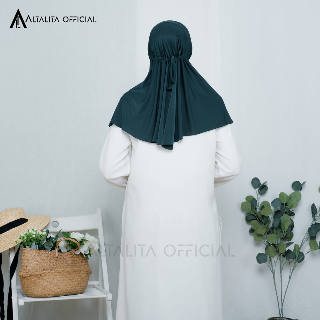 Altalita - Jilbab Bergo Serut Jokowi Instan Menutup Dada pet Antem Polos Bahan Jersey Premium Cocok untuk Sekolah Olahraga Volly Futsal Senam dan Sehari-hari