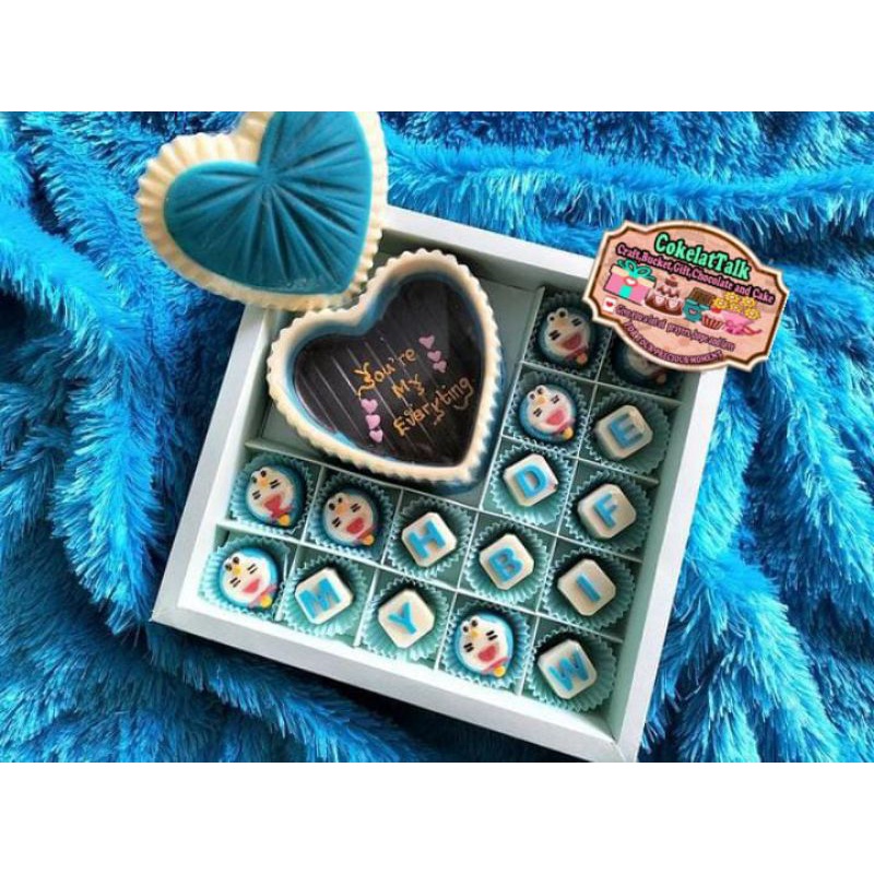 

coklat love mangko karakter doraemon