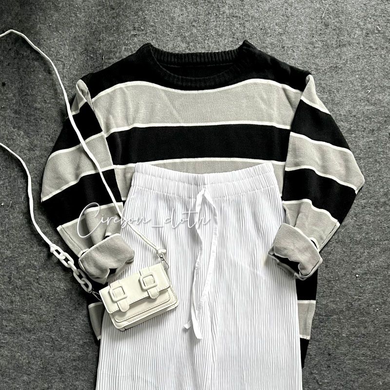 ONE SET SWEATER KEILA (Cirebon Cloth)-Keila + Lidi White