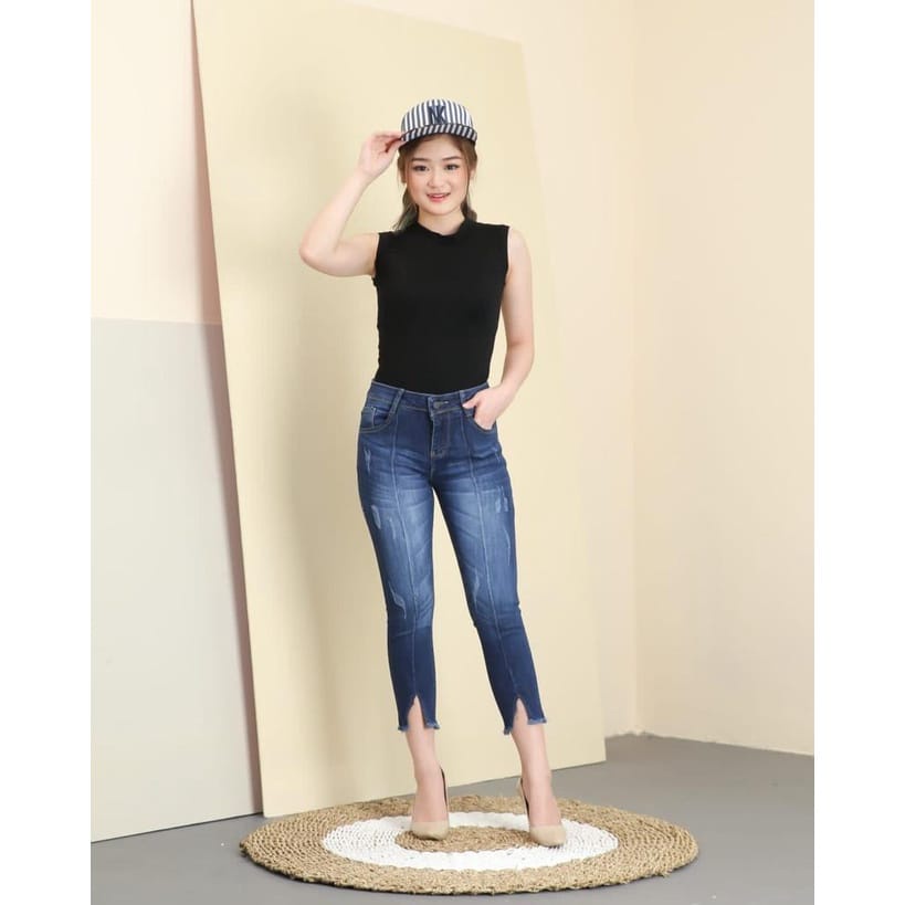 CELANA JEANS WANITA SERENA SLIT CROOPED / CELANA JEASN 7/9 TERBARU MASA KINI