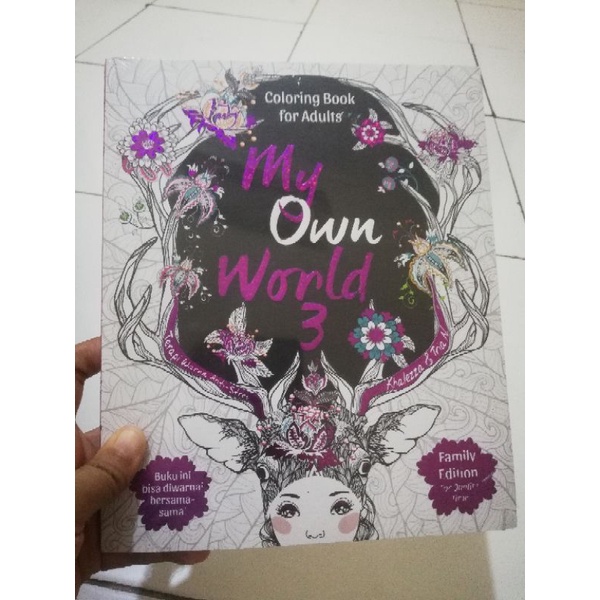 

Buku Mewarnai Art Dewasa, Colouring Book For Adult and Colouring Book For Therapy Art My Own World Series 3 ( Family Edition ) 80 halaman, ukuran 23cm x 19cm