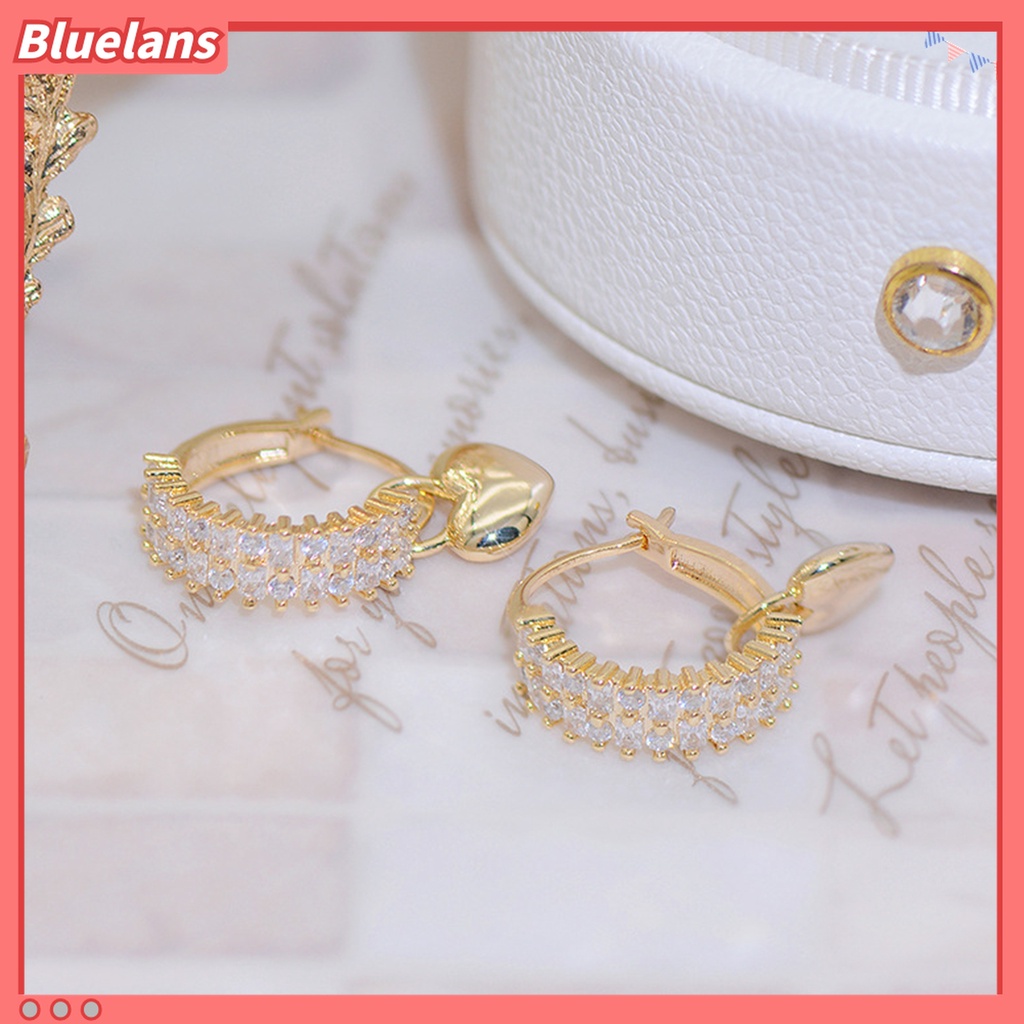 1 Pasang Anting Bentuk Hati Bahan Alloy Untuk Wanita