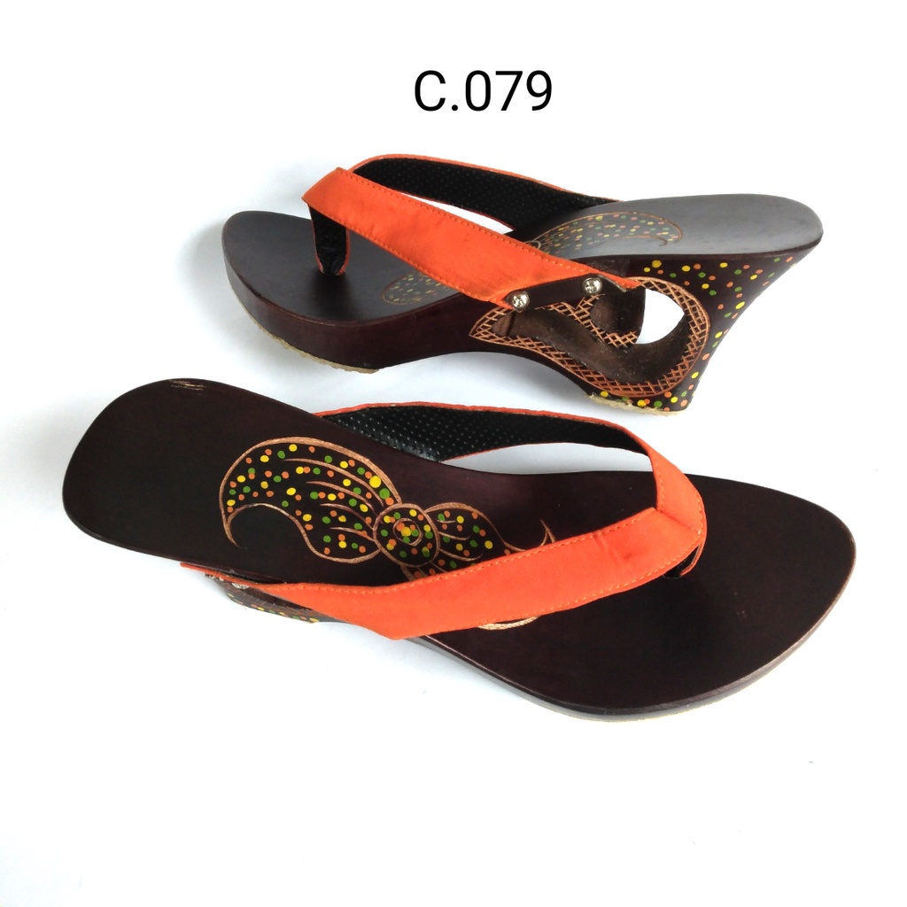 SANDAL WEDGES KAYU JEPIT / KERAJINAN KELOM GEULIS TASIK