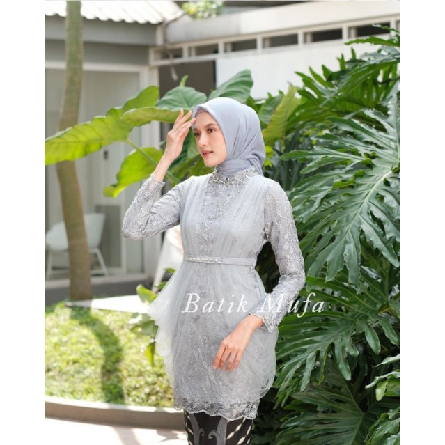 SET KEBAYA COUPLE MADINA GREY | KEBAYA LAMARAN TERBARU KEBAYA WISUDA KEBAYA TUNANGAN 2022 KEBAYA MODERN