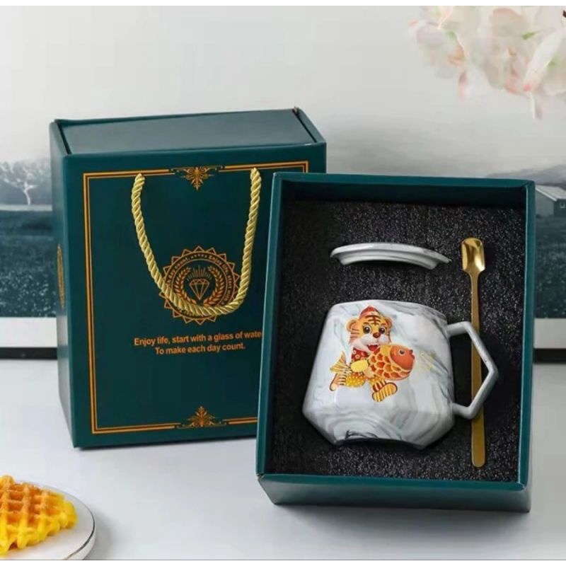 Mug Macan Imlek / Gelas Keramik Imlek / Hampers Natal / Souvenir Cangkir Macan