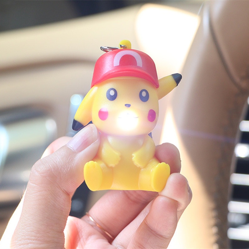 Takara TOMY Gantungan Kunci Boneka Pikachu Dengan Lampu LED + Suara