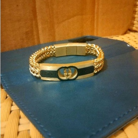 Gelang titanium berlapis emas high quality