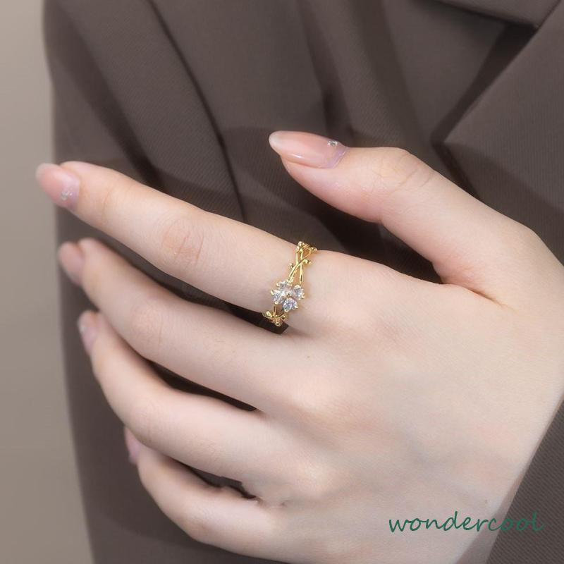 Cincin Bentuk Daun Clover Warna Emas Dan Silver Untuk Wanita Fashion Korea-Won