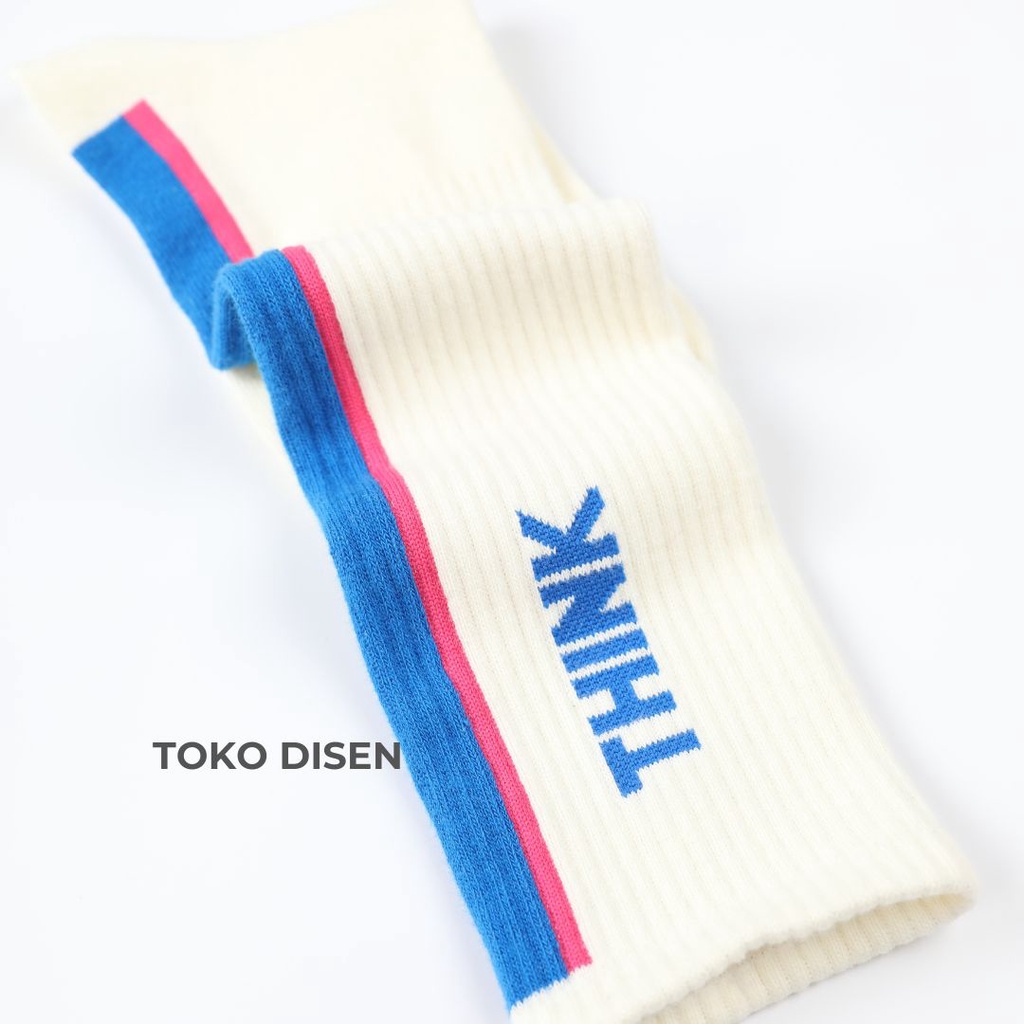 Kaos Kaki Panjang Wanita Old School Fashionable socks