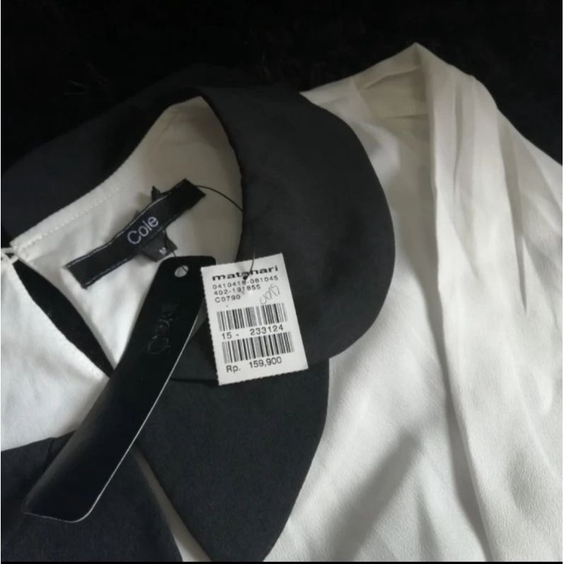Kemeja putih Cole brand kualitas