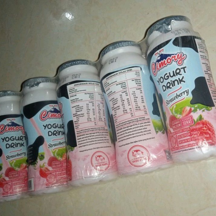 

Cimory Yogurt Drink 70ml Rasa Strawberry 5 pcs / pack