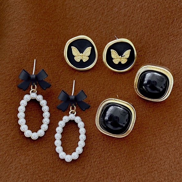 Anting Tusuk Mutiara Hitam Gaya Korea vintage Untuk Wanita