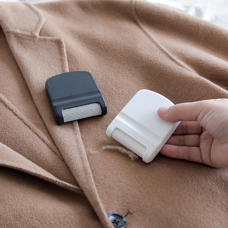 Alat Pembersih Bulu / Rambut Manual Mini Portable Aneka Warna Untuk Pakaian / Sweater