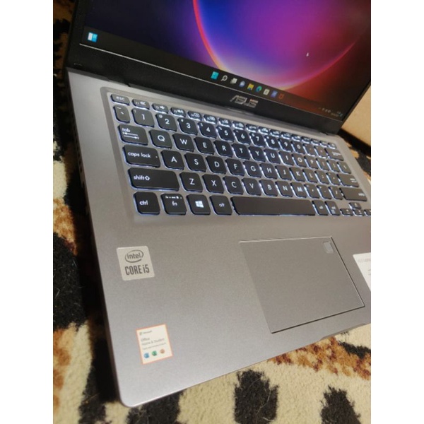 Laptop Asus VivoBook X415J i5 Gen 10 - SSD 256 GB - FHD - Mulus