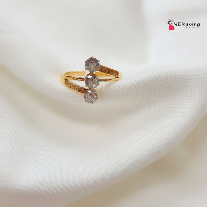 Cincin Dewasa Ulir Permata Tingkat Tiga Titanium Fashion Perhiasan N10102204