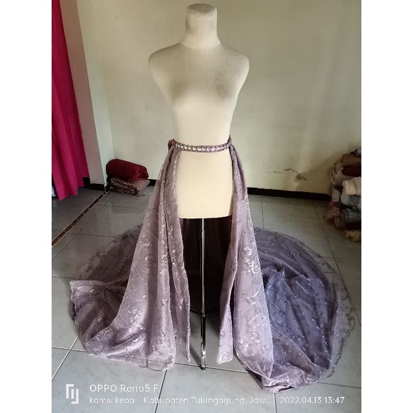 Ekor kebaya brokat tulle