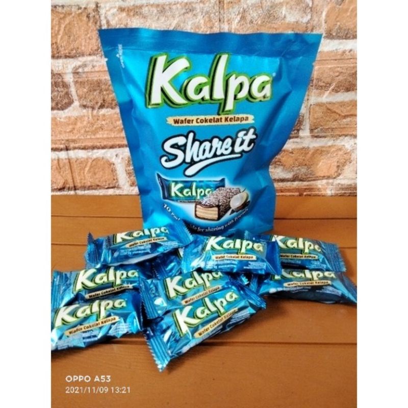 

wafer kalpa share it pouch isi 10pcs - wafer coklat kelapa 90g - camilan murah enak