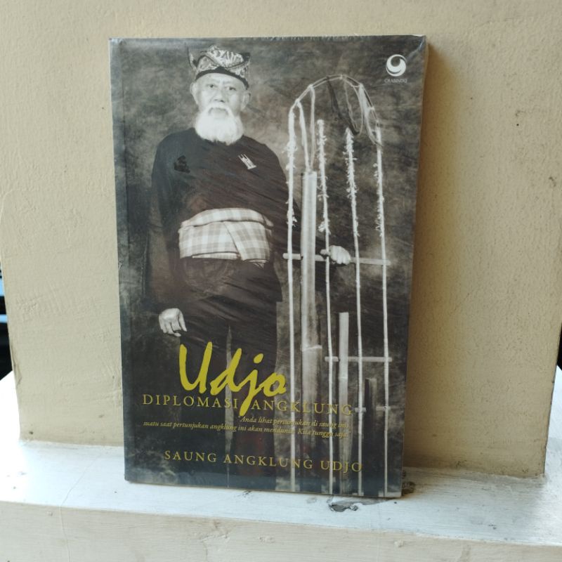 Buku Udjo Diplomasi Angklung (baru stock lama)