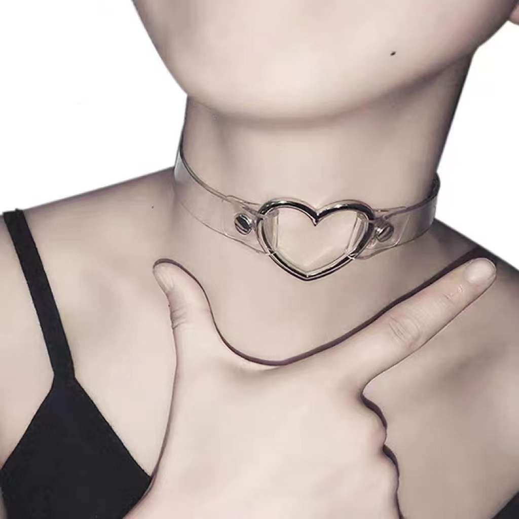 Women Gothic Fashion Heart Choker 8339