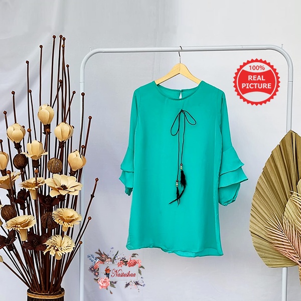 Tunik Wanita Lengan Panjang Model Tangan Karet Rempel Tumpuk Atasan Wanita Polos Aplikasi Tali Bulu Ayam Tunik Bahan Wollycrepe Warna Tosca Allsize