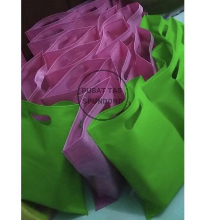 

Tas Spunbond Oval 25x35 - 1 Pack / Goodiebag OVAL DCUT ♛