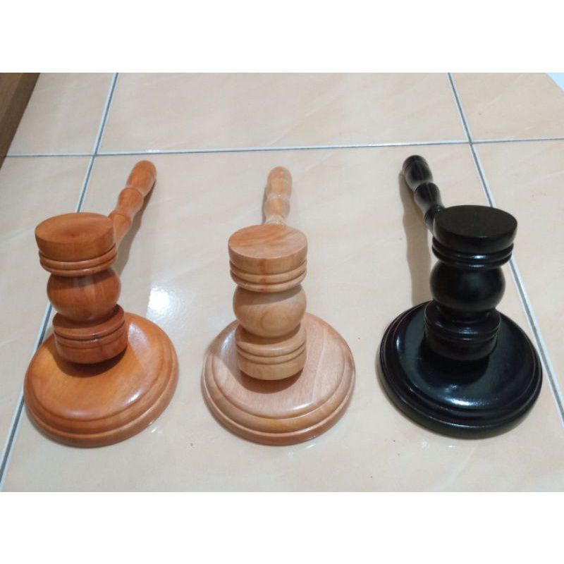 

PALU SIDANG KAYU SATU SET (PALU DAN DUDUKAN) - NDL 1