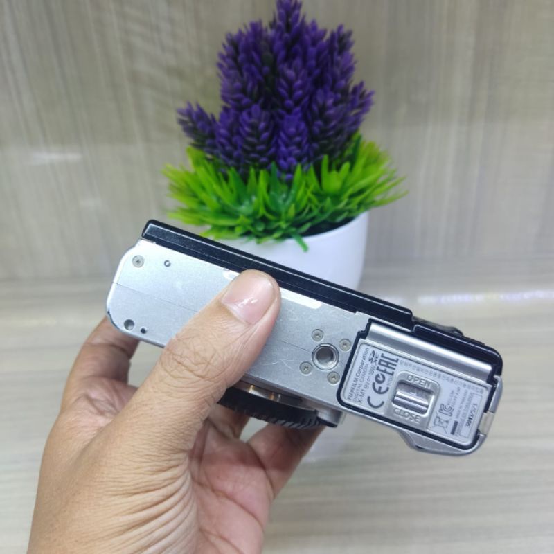 Fujifilm XM 1 Body Only