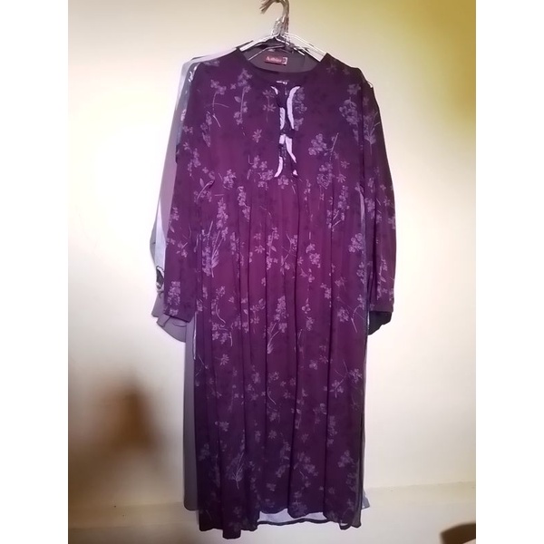 Preloved sarah dress winter floral