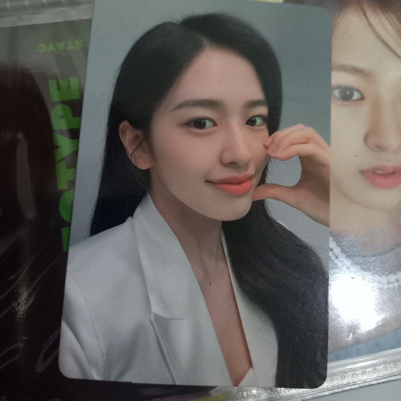photocard dewytree yujin ive heartcheek