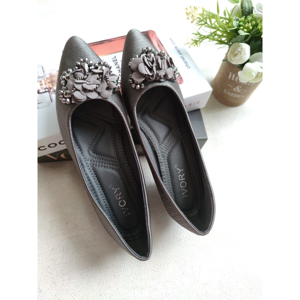 IVORY Sepatu Wanita Chunky Heels Import X58-620