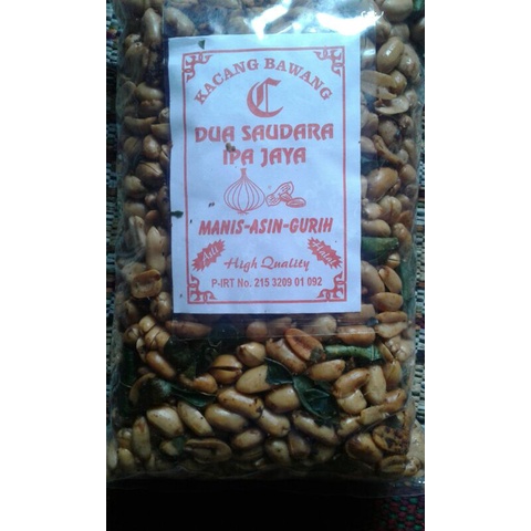 

camilan kacang bawang/gawil daun jeruk isi 1kg