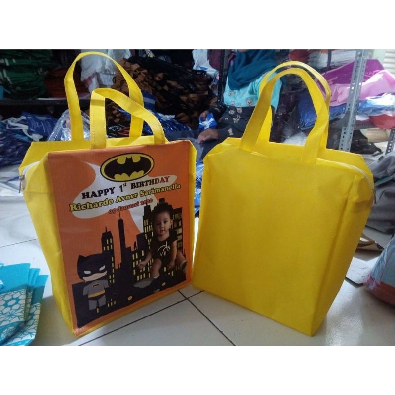 

tas souvenir ultah model resleting custom batman