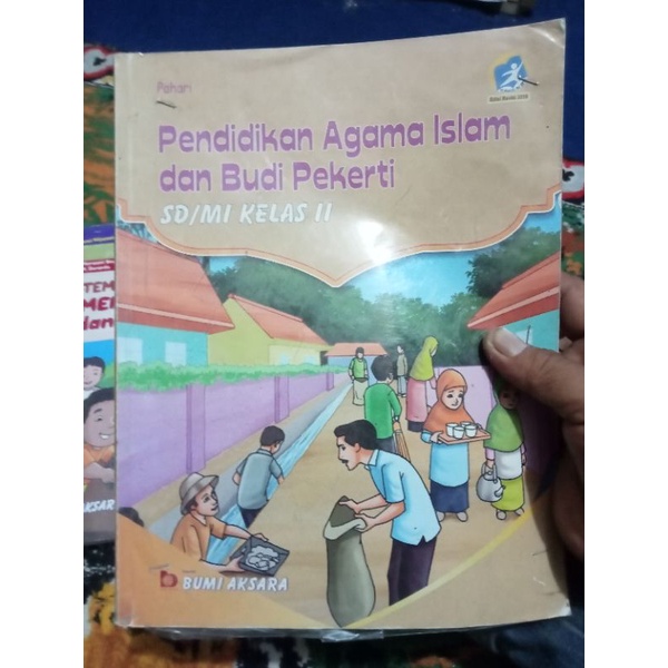 buku pendidikan agama Islam dan budi pekerti kelas 2 SD