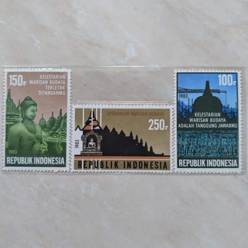 

Perangko Prangko Kuno Seri Borobudur 1983 - Mint Set Lengkap 3 Pcs