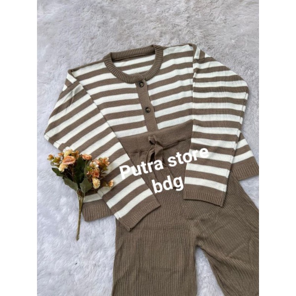 One set Tiara crop Cardi strip + Kulot rajut premium